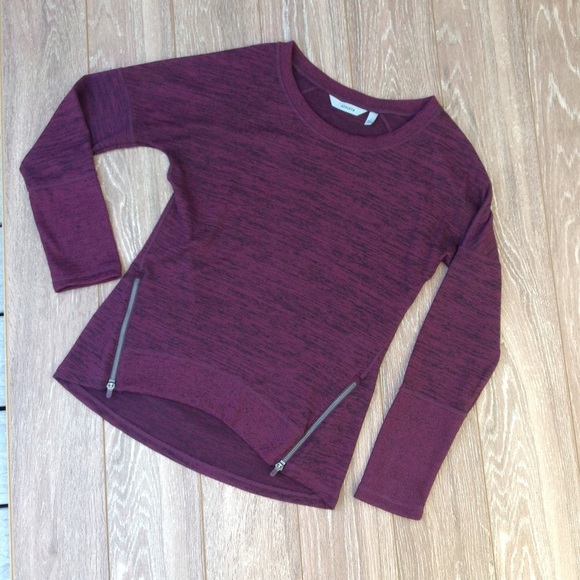Athleta Tops - So soft Athleta top great for after workout
